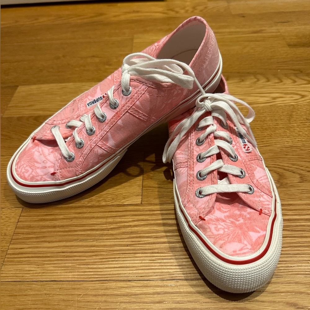 Superga pink Hawaiian print sneakers size 41 (US 9.5)